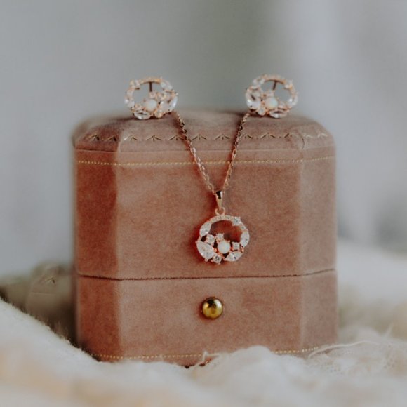 Gold Vermeil Rose Gold Fire Opal Floral Necklace - Picture 4 of 9